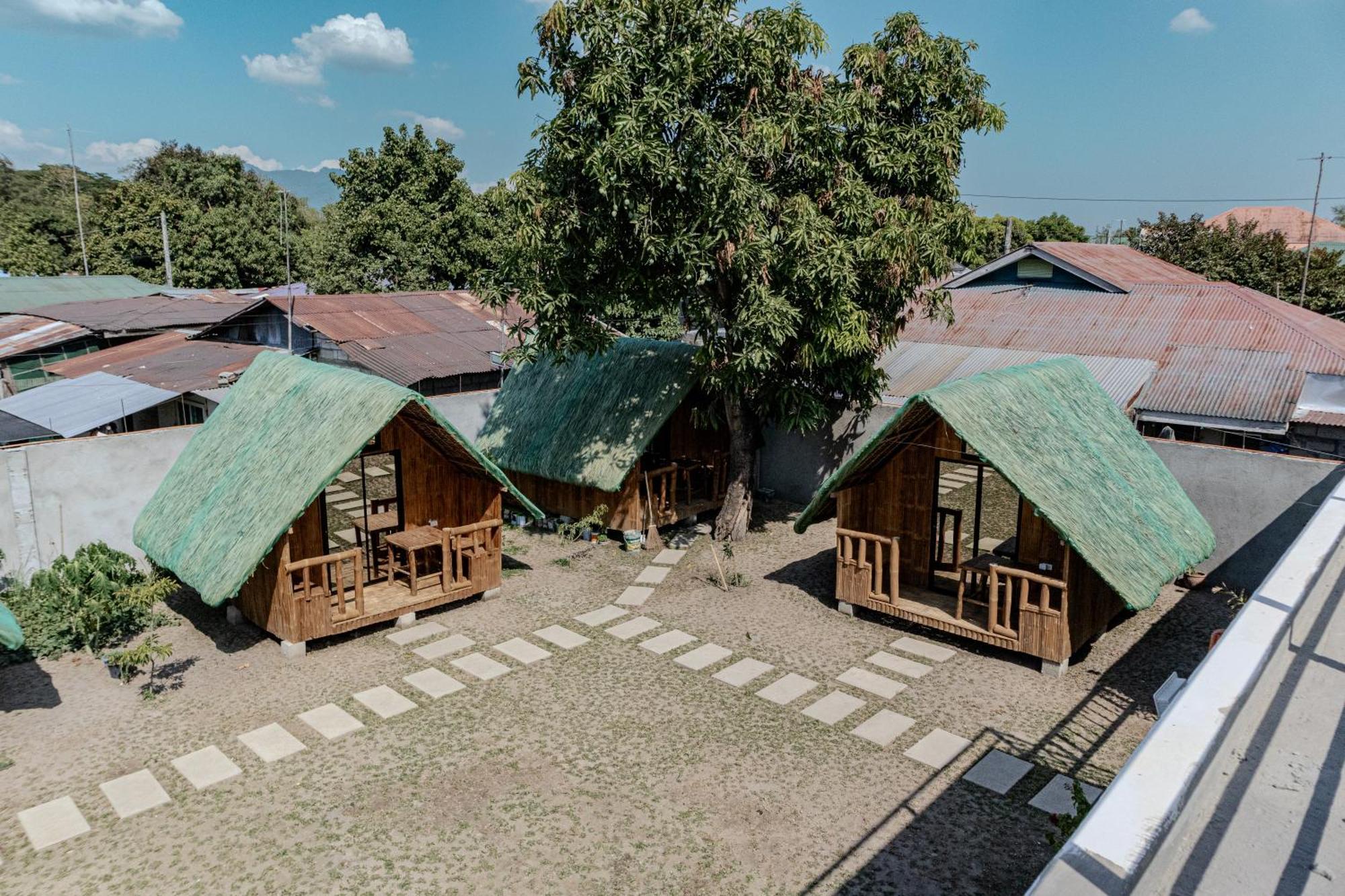 A Poolside Cafe Resort Magalang Exterior photo